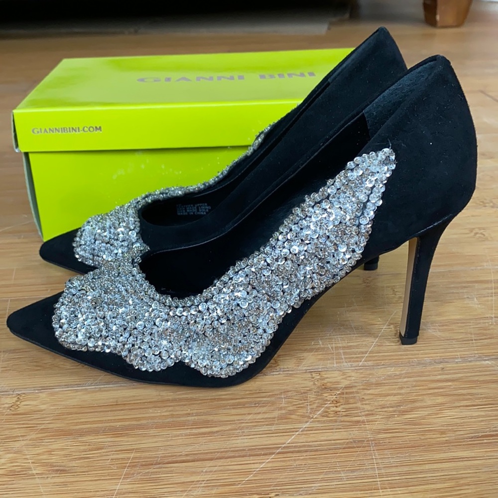 Brand new size 8 black suede heels with silver beaded sequins Gianni Bini